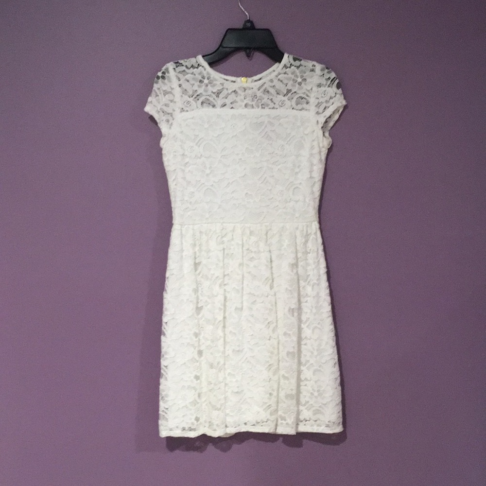 White lace kids dress